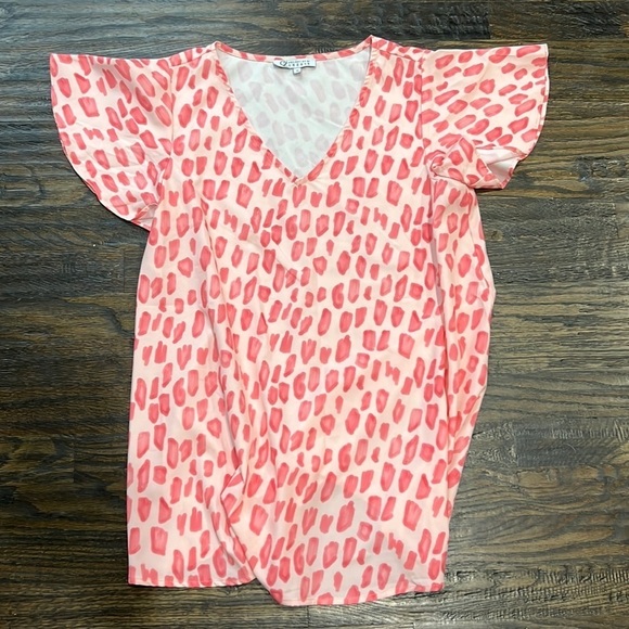 Pink Leopard Top size Medium - Picture 2 of 3